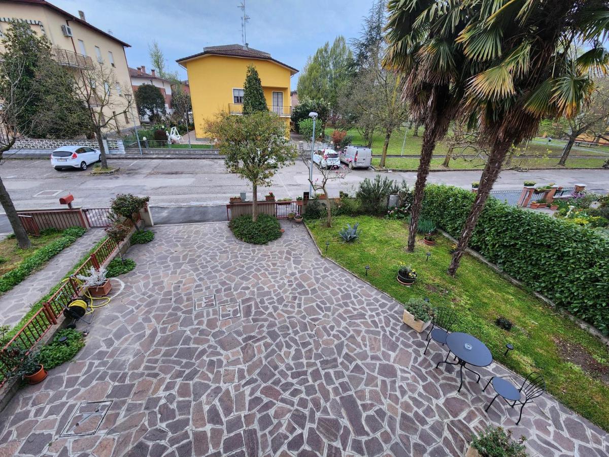 Gold B&B Ravarino Exterior foto